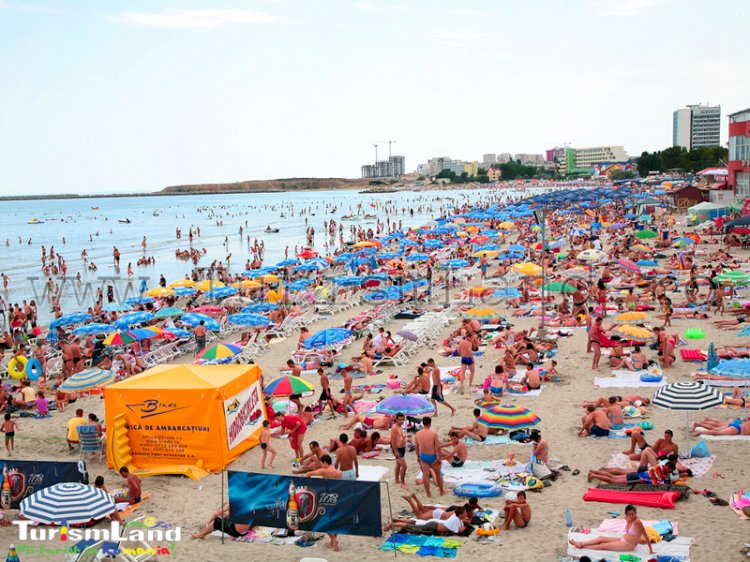 Numărul turiștilor sosiți pe litoral a scăzut semnificativ în primele patru luni în 2020