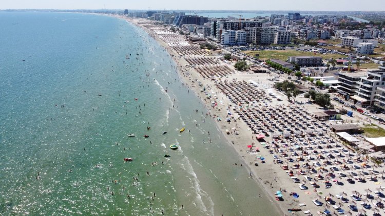 ANAT: Prima tabără la mare pentru 100 copii din sistemul de protecție socială, la Mamaia și Jupiter