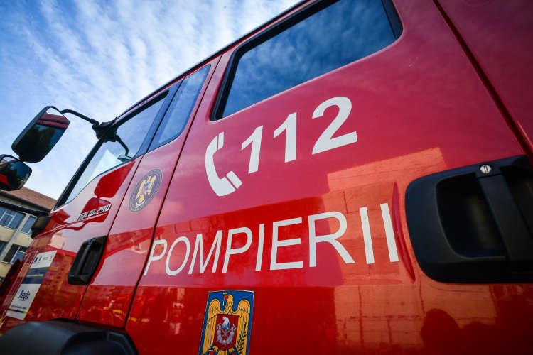 Incendiu la Poarta 10 a Portului Constanța Sud Agigea